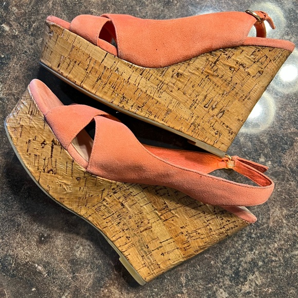 Stylish “Dolce Vita” Wedge Sandals. Size 8 1/2 - Picture 6 of 7